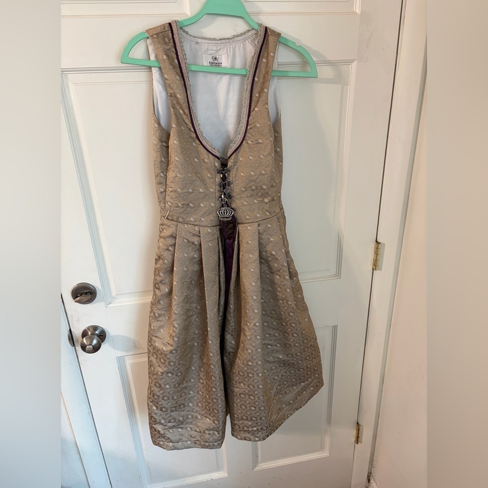 Edelnice Tractenmode Drindl Dark Gold Brocade Eggplant Purple Trim Dress Size 40